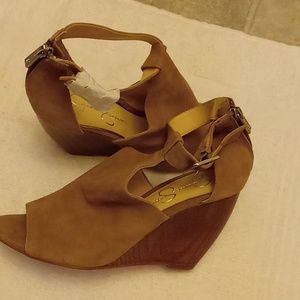 Jessica Simpson size 8 1/2 tan Sude Crimsella